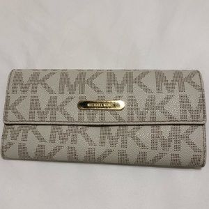 Michael Kors wallet